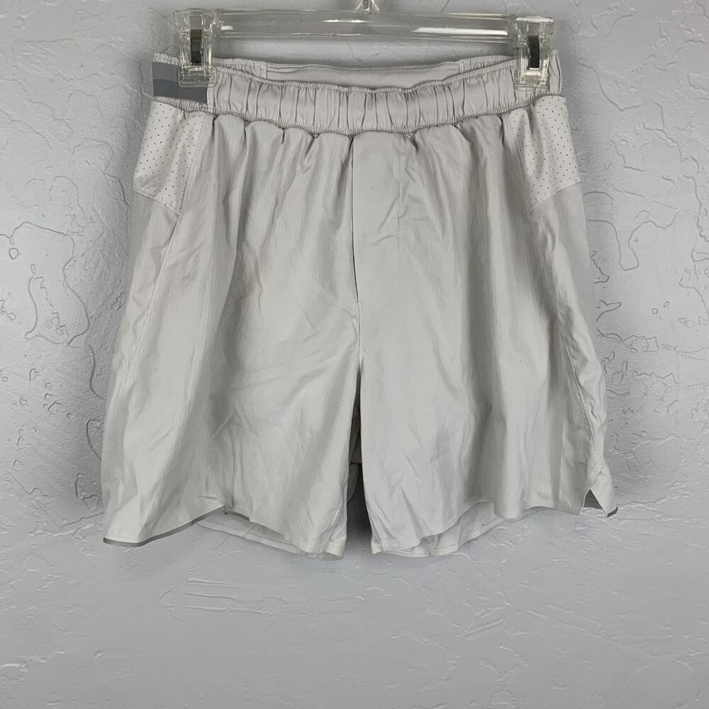 Lululemon Shorts Mens Small light gray Liner Athletic Training Gym Run